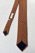 Load image into Gallery viewer, Degand Brussels X Drake's cravate vintage en soie Made in England
