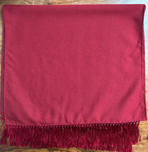 Afbeelding in Gallery-weergave laden, Holliday &amp; Brown London grand foulard classique en laine
