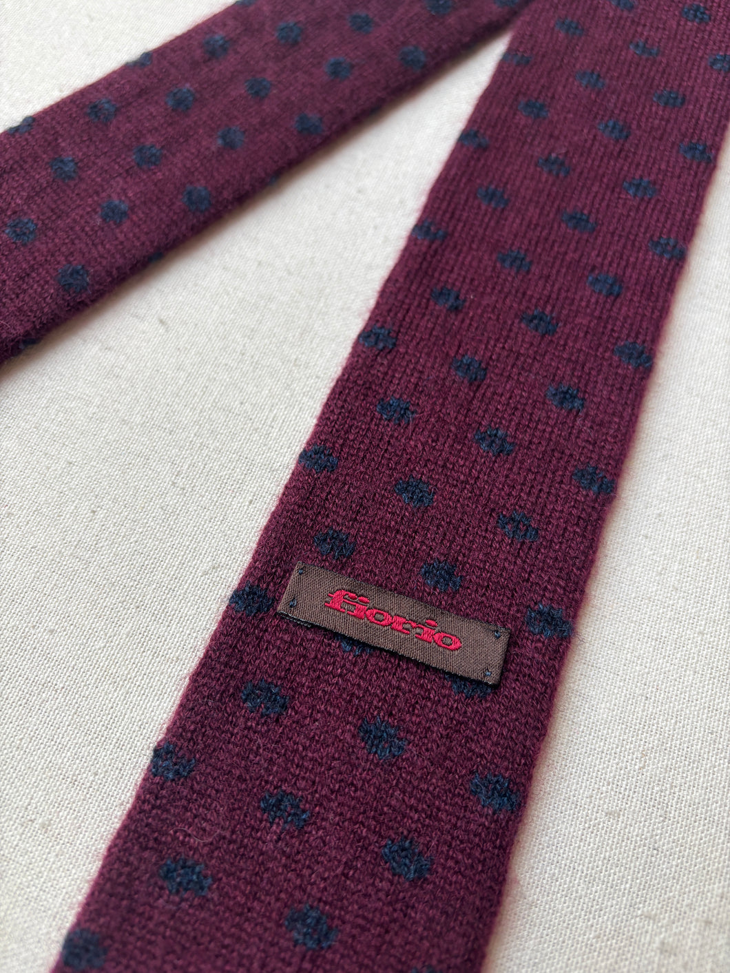 Fiorio cravate à bout carré 100%  cachemire Made in Italy