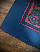 Charger l'image dans la galerie, Pochette bleue vintage en soie à motif géométrique Made in England
