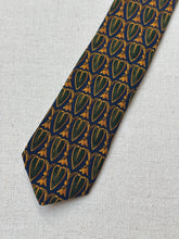 Načíst obrázek do prohlížeče Galerie, Trio de cravates vintage en soie à motif géométrique Pierre Balmain
