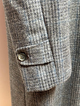 Charger l'image dans la galerie, Manteau vintage raglan Prince de Galles en pure laine vierge Made in France Taille 50/L

