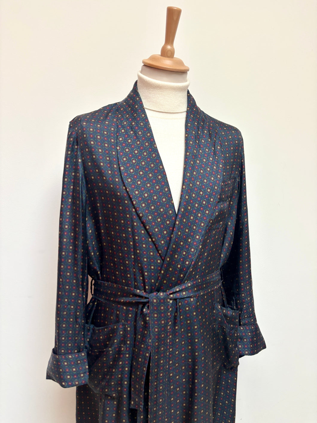 Robe de chambre vintage à col châle en pure soie Made in Italy 48