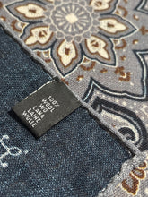 Charger l&#39;image dans la galerie, Pochette à motif floral en laine Made in Italy
