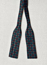 Charger l'image dans la galerie, Lagonda Paris noeud papillon vintage en soie Made in France
