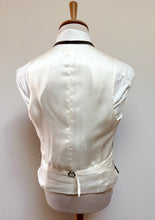 Charger l&#39;image dans la galerie, Suitsupply costume vintage trois pièces 100% lin Ormezzano 48
