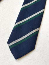 Load image into Gallery viewer, Harrod's cravate marine club en laine Made in England
