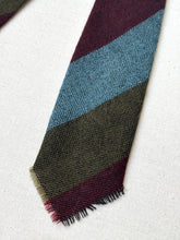 Charger l'image dans la galerie, Devoto &amp; Vitale Genova cravate vintage en laine vierge Made in Scotland
