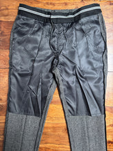 Charger l&#39;image dans la galerie, Costume vintage deux pièces en laine
