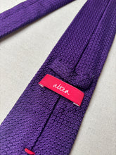 Carica l&#39;immagine nel visualizzatore di Gallery, Altea cravate violette en grenadine de soie Made in Italy
