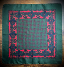 Carica l'immagine nel visualizzatore di Gallery, Pochette vintage in seta lilla con motivo paisley, realizzata in Inghilterra
