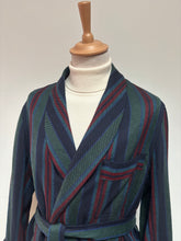 Charger l&#39;image dans la galerie, Red Lyon robe de chambre à rayures vintage en pure laine 52
