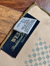 Charger l&#39;image dans la galerie, Trio de pochettes vintage en soie Made in Italy
