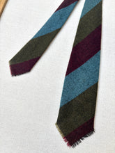Charger l'image dans la galerie, Devoto &amp; Vitale Genova cravate vintage en laine vierge Made in Scotland
