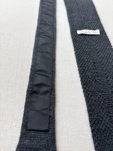 Charger l&#39;image dans la galerie, Cravate grise vintage tricot en pure laine
