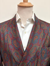 Afbeelding in Gallery-weergave laden, Cerruti robe de chambre paisley vintage à col châle en pure soie Made in France
