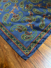 Načíst obrázek do prohlížeče Galerie, Trio de pochettes vintage en soie Made in Italy
