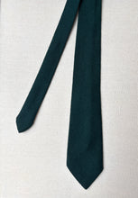 Lade das Bild in den Galerie-Viewer, Cravate tweed vintage en laine vierge Made in Ireland
