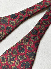 Načíst obrázek do prohlížeče Galerie, Burberrys vintage paisley hedvábný motýlek, vyrobeno v Anglii
