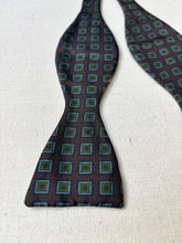 Charger l&#39;image dans la galerie, Duo de noeuds papillon en soie vintage
