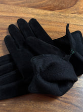 Lade das Bild in den Galerie-Viewer, Gants vintage femme T. 7

