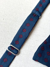 Charger l&#39;image dans la galerie, Duo de noeuds papillon en soie vintage Made in Italy
