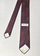 Lade das Bild in den Galerie-Viewer, Revillon cravate vintage en soie à motif géomérique Made in France
