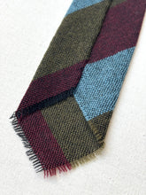 Charger l'image dans la galerie, Devoto &amp; Vitale Genova cravate vintage en laine vierge Made in Scotland
