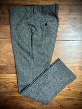 Charger l&#39;image dans la galerie, Costume vintage deux pièces en laine
