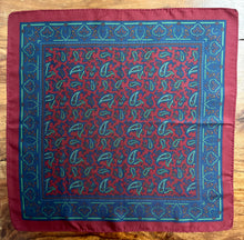 Carica l&#39;immagine nel visualizzatore di Gallery, Pochette paisley rouge 100% soie Made in France
