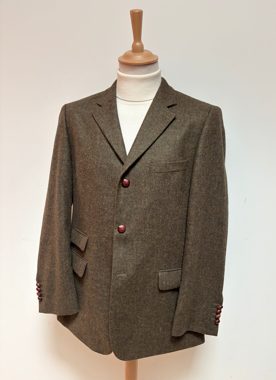 British House X Robert Noble blazer à chevrons en laine vierge 50