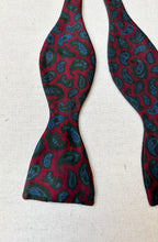 Charger l&#39;image dans la galerie, Duo de noeuds papillon en soie vintage
