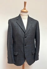 Lade das Bild in den Galerie-Viewer, Loro Piana blazer gris en laine et cachemire à carreaux Prince de Galles 48
