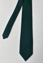 Charger l'image dans la galerie, Madelios Paris cravate verte vintage en grenadine de soie Made in Italy
