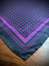 Lade das Bild in den Galerie-Viewer, Pochette de costume à pois en soie Made in Italy
