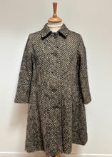 Charger l&#39;image dans la galerie, Aquascutum X F. Bellini manteau femme en pure laine vierge Made in U.K 12 UK / 40 FR
