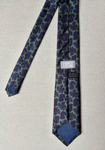 Charger l&#39;image dans la galerie, Cravate vintage paisley verte Made in Italy
