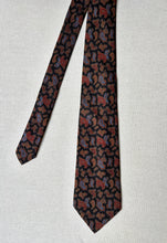 Lade das Bild in den Galerie-Viewer, Pierre Cardin cravate noire vintage paisley en soie Made in Italy
