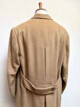 Charger l&#39;image dans la galerie, Manteau vintage beige croisé 100% camel hair Made in Italy
