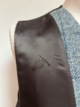 Afbeelding in Gallery-weergave laden, Harris Tweed X Carl Gross gilet gris à carreaux en pure laine vierge 54 FR
