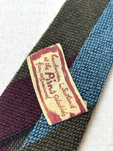 Charger l'image dans la galerie, Devoto &amp; Vitale Genova cravate vintage en laine vierge Made in Scotland

