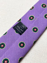 Charger l&#39;image dans la galerie, Cravate lilas en laine à motif floral
