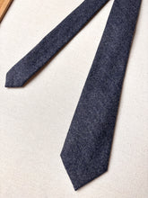 Charger l'image dans la galerie, TM Lewin by John Francomb cravate grise marine en laine Vitale Barberis Canonico
