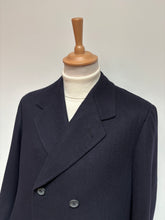 Charger l&#39;image dans la galerie, Manteau croisé vintage bleu marine en pure laine vierge 48/M
