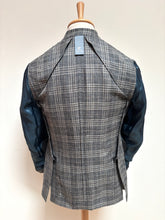 Carica l'immagine nel visualizzatore di Gallery, Abito a quadri Principe di Galles Suitsupply in pura lana, taglia 44
