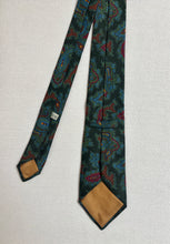 Načíst obrázek do prohlížeče Galerie, Drake's cravate verte en soie à motif paisley Made in England
