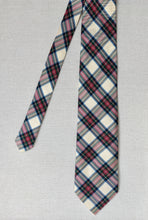 Charger l'image dans la galerie, Zanolini cravate tartan en soie Made in Italy
