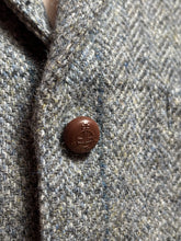 Afbeelding in Gallery-weergave laden, Harris Tweed X Carl Gross gilet gris à carreaux en pure laine vierge 54 FR
