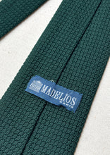 Charger l'image dans la galerie, Madelios Paris cravate verte vintage en grenadine de soie Made in Italy
