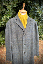 Load image into Gallery viewer, Pardessus manteau vintage en pure laine Made in France 54
